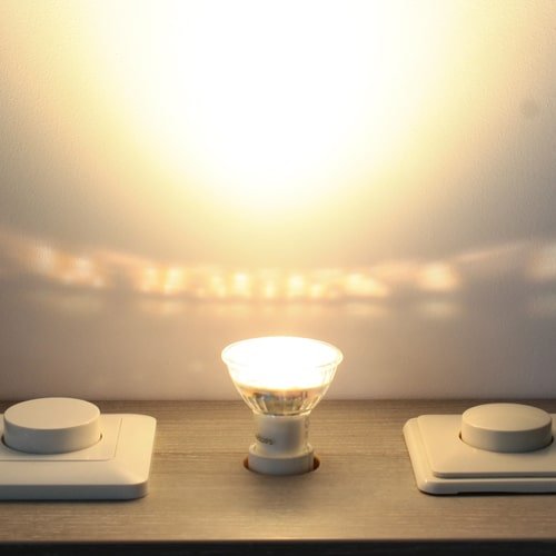 Philips LED lamp GU10 4Watt dimbaar Warm Glow 220Volt