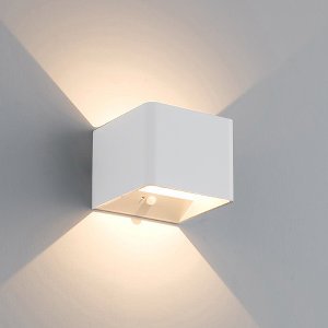 Qube oplaadbaar wandlamp LED 5Watt WIT PIR sensor